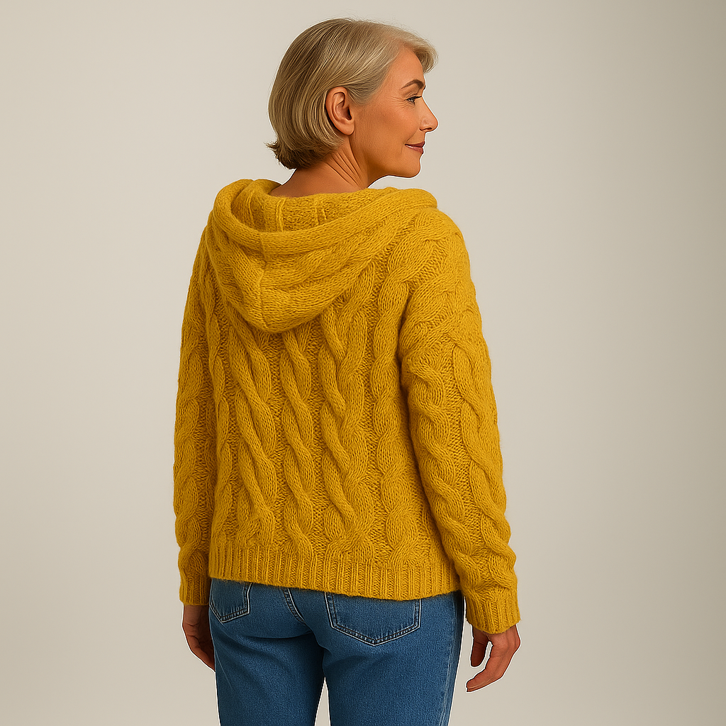 Lysa & Co – Cozy and Stylish Knit Hoodie