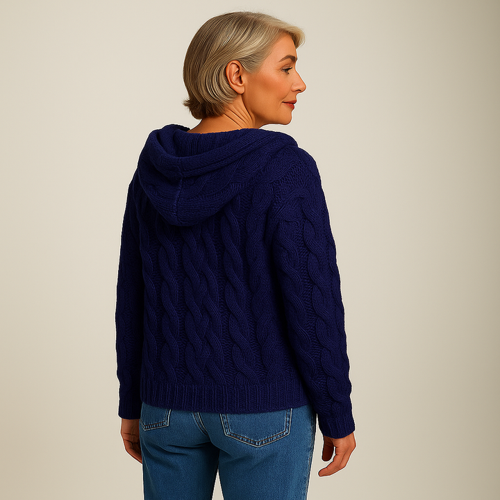 Lysa & Co – Cozy and Stylish Knit Hoodie