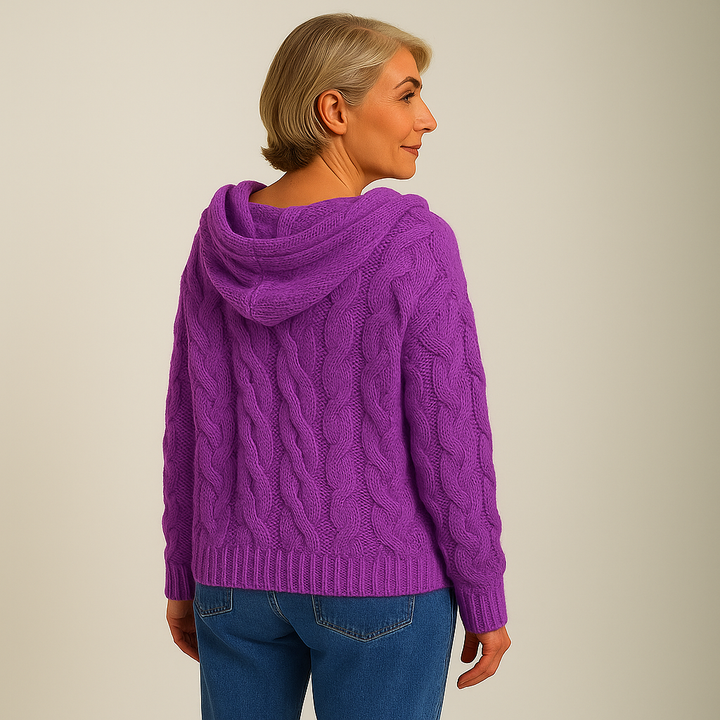 Lysa & Co – Cozy and Stylish Knit Hoodie