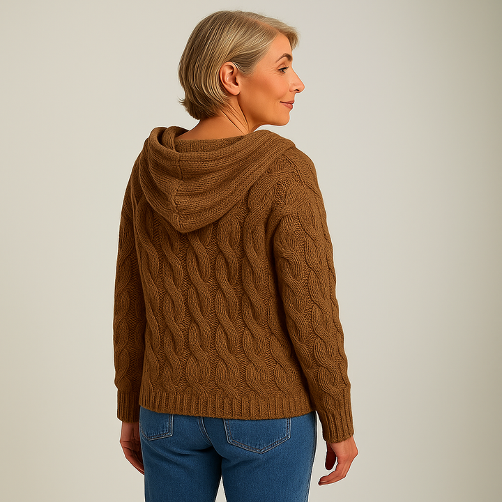 Lysa & Co – Cozy and Stylish Knit Hoodie