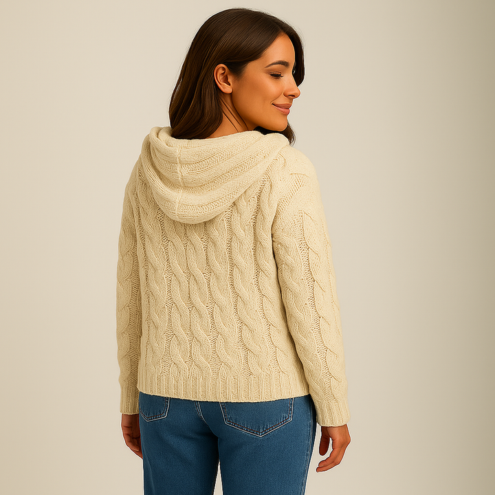 Lysa & Co – Cozy and Stylish Knit Hoodie