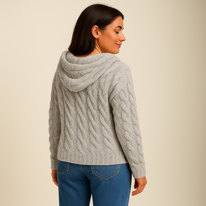 Lysa & Co – Cozy and Stylish Knit Hoodie