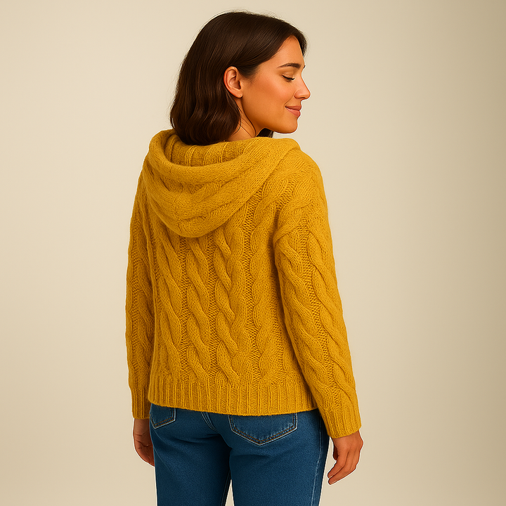 Lysa & Co – Cozy and Stylish Knit Hoodie